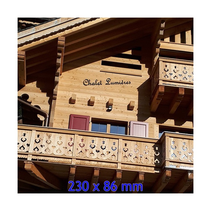 Nom de maison en fer forgé, police de caractères French Script, épaisseur 6 mm, dimensions 230 x 86 mm